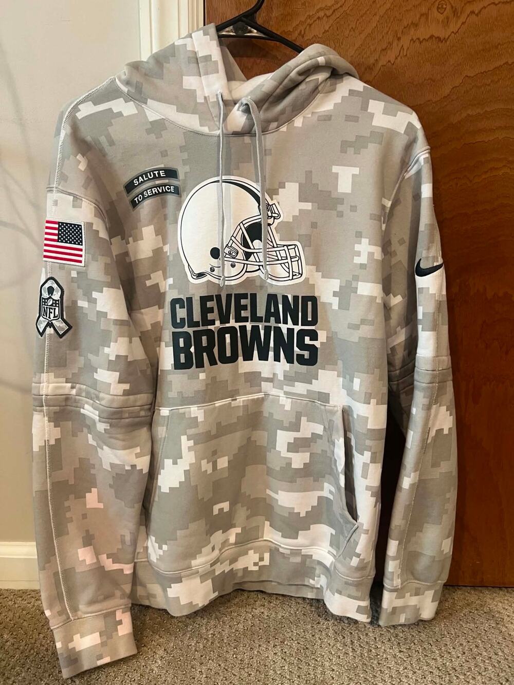 Nike Cleveland Browns salute to service hoodie